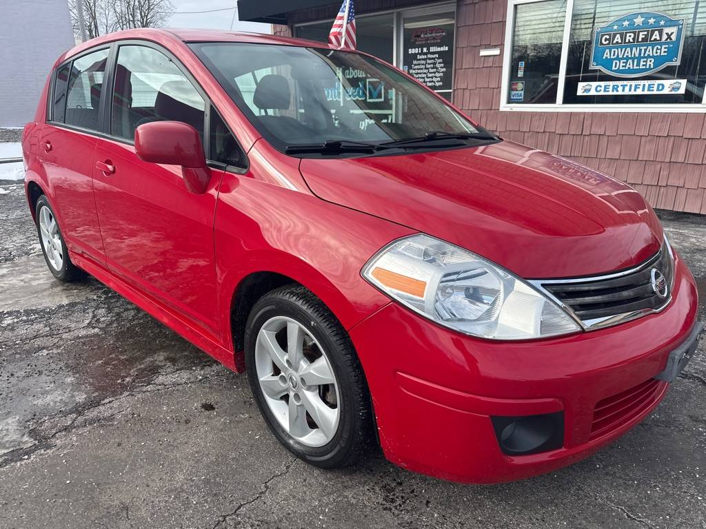 2011 Nissan Versa 1.8 SL — Hatchback — 115,282 mi — FairView Heights, IL