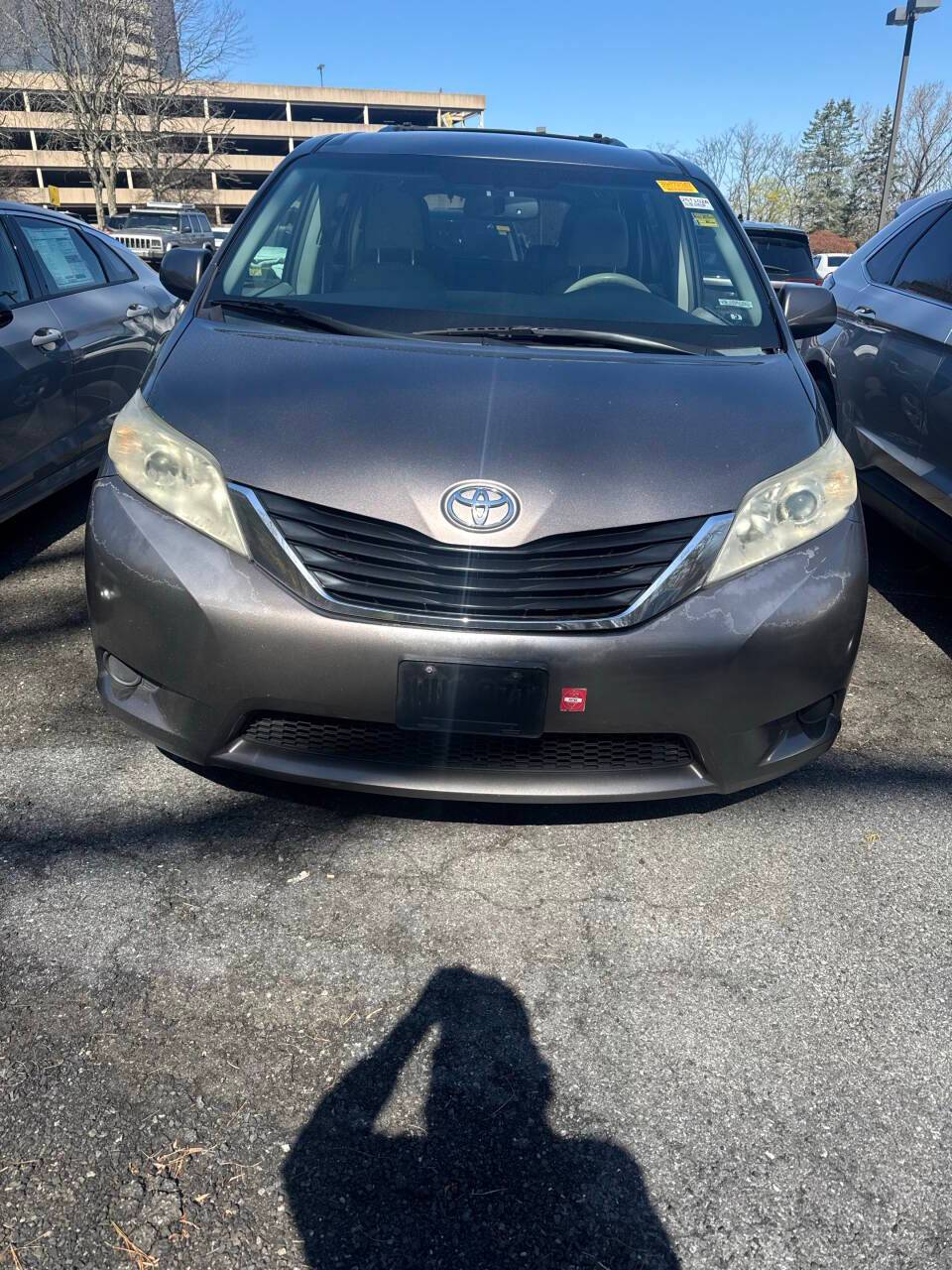 2013 Toyota Sienna LE — Minivan — 198,709 mi — Lake Hopatcong, NJ