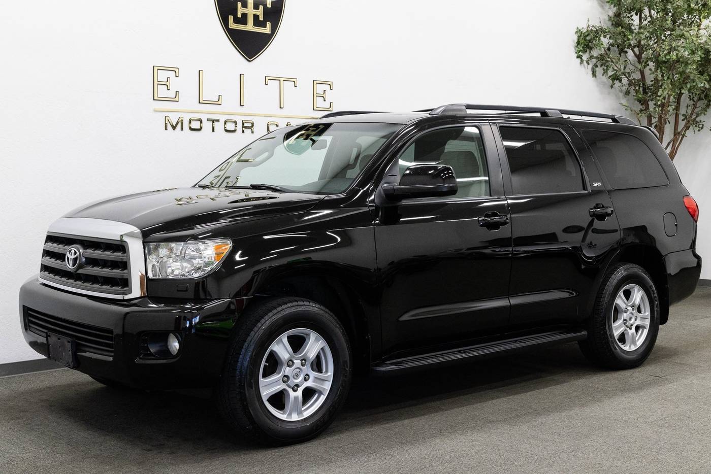 2015 Toyota Sequoia SR5 — SUV — 143,234 mi — Concord, CA
