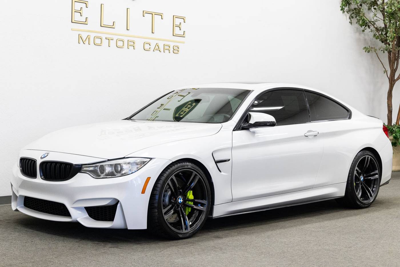 2016 BMW M4 Standard