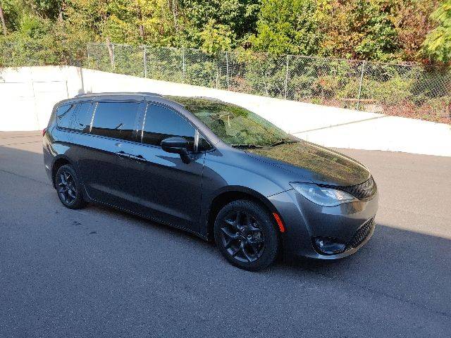 2018 Chrysler Pacifica Touring L — Minivan — 126,090 mi — Birmingham, AL
