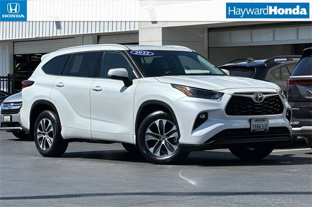 2022 Toyota Highlander XLE — SUV — 23,151 mi — Hayward, CA