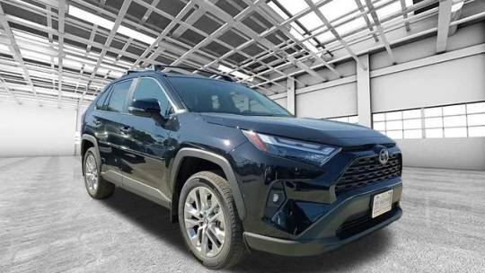 2024 Toyota RAV4 XLE Premium — SUV — 4,955 mi — Chicago, IL