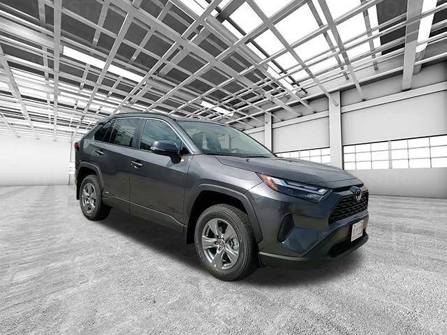 2025 Toyota RAV4 Hybrid XLE — SUV — 10 mi — Chicago, IL