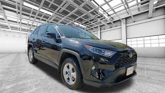 2020 Toyota RAV4 Hybrid XLE — SUV — 83,974 mi — Chicago, IL