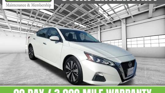2022 Nissan Altima SV — Sedan — 61,448 mi — Chicago, IL