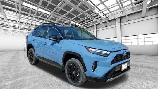 2024 Toyota RAV4 Hybrid XSE — SUV — 28,854 mi — Chicago, IL