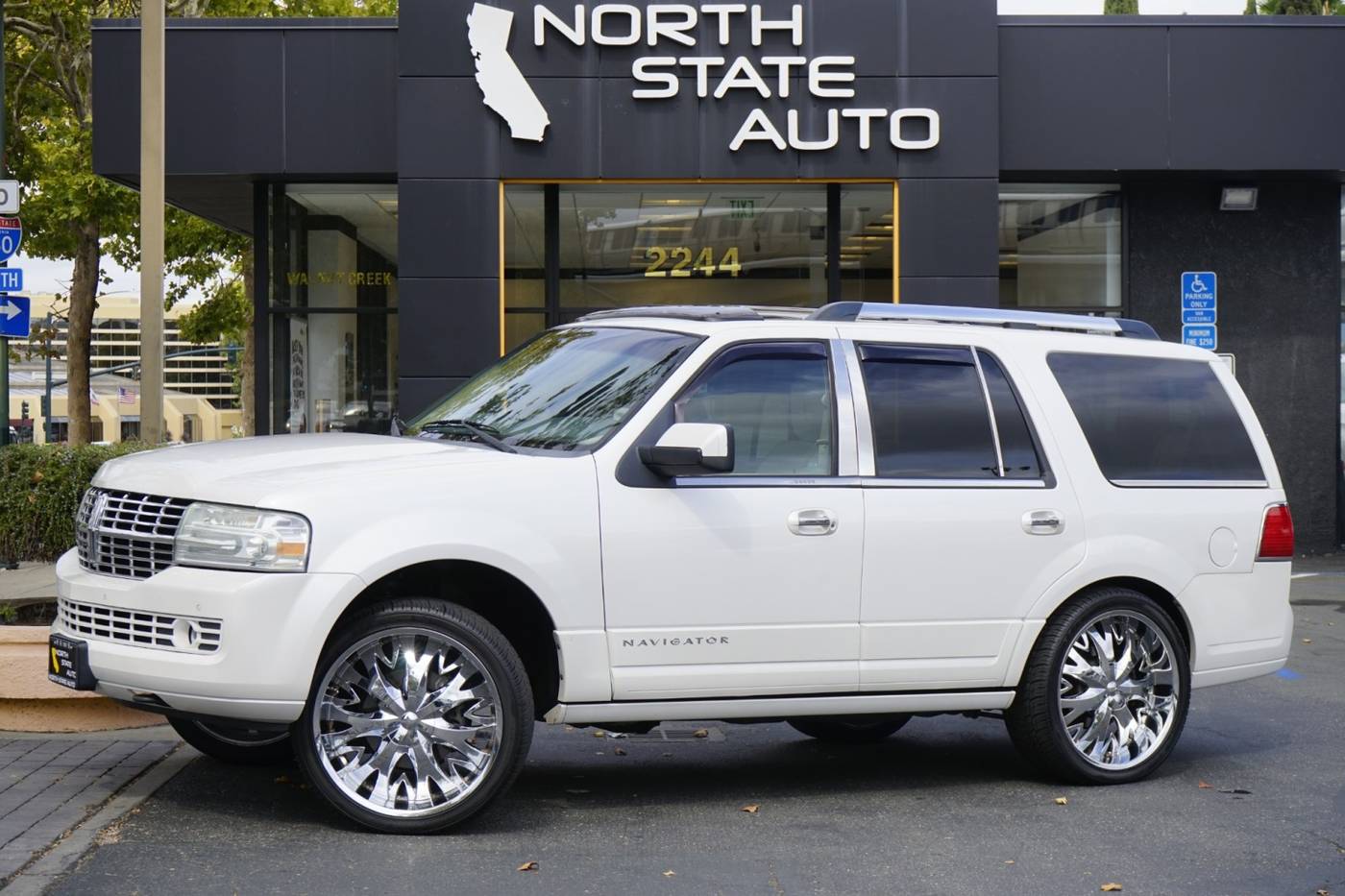 2010 Lincoln Navigator Standard — SUV — 207,022 mi — Walnut Creek, CA