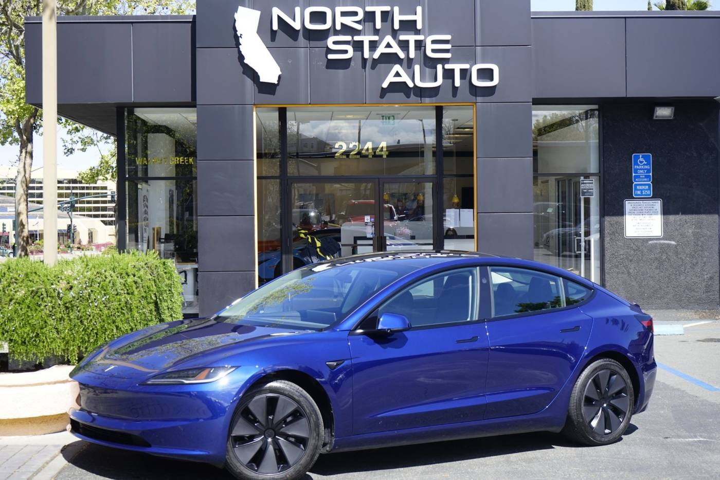 2025 Tesla Model 3 Long Range — Sedan — 2,084 mi — Walnut Creek, CA