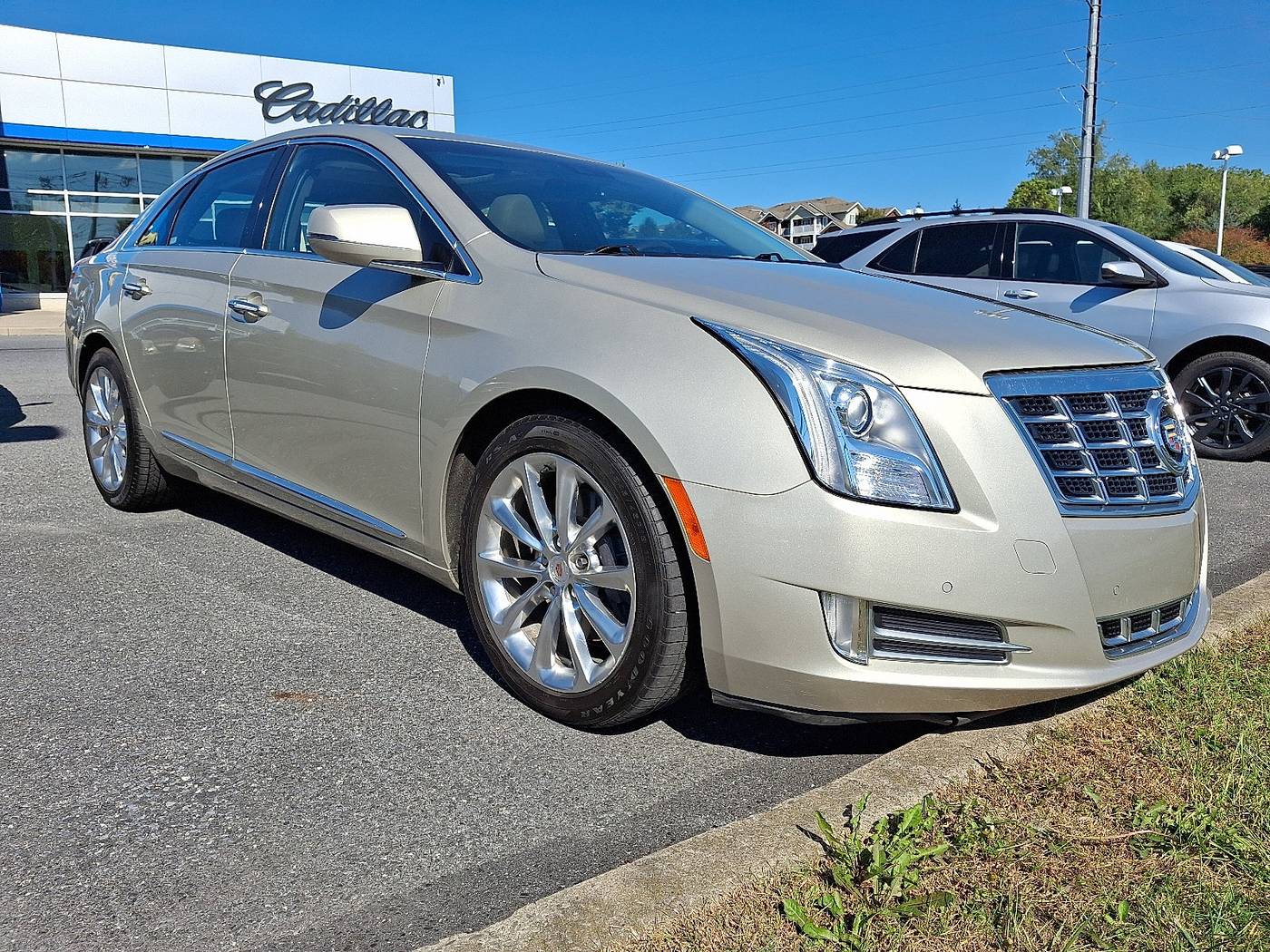 2013 Cadillac XTS Premium — Sedan — 41,886 mi — Bethlehem, PA