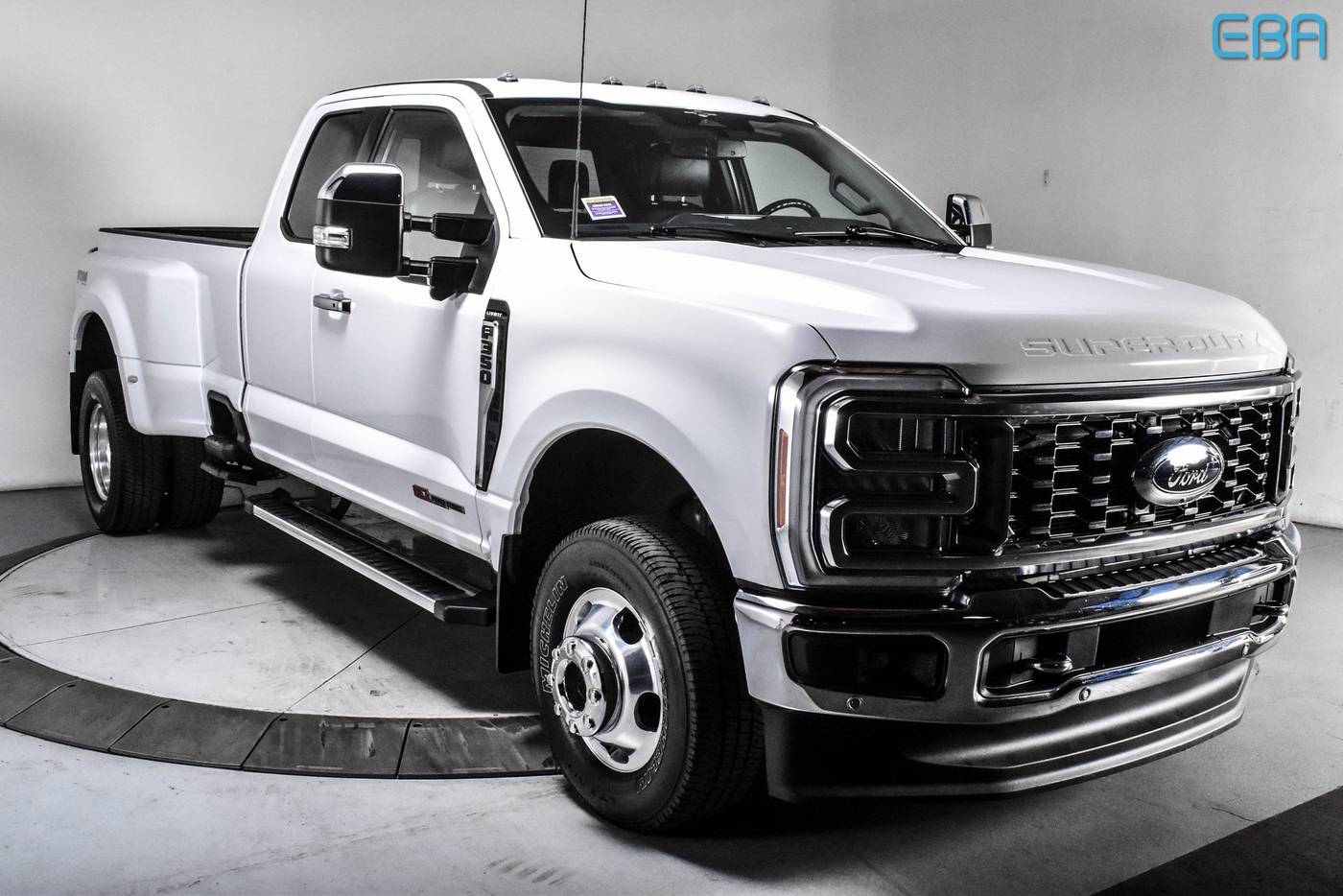 2023 Ford Super Duty F-350 LARIAT — Pickup Truck — 21,029 mi — Seattle, WA