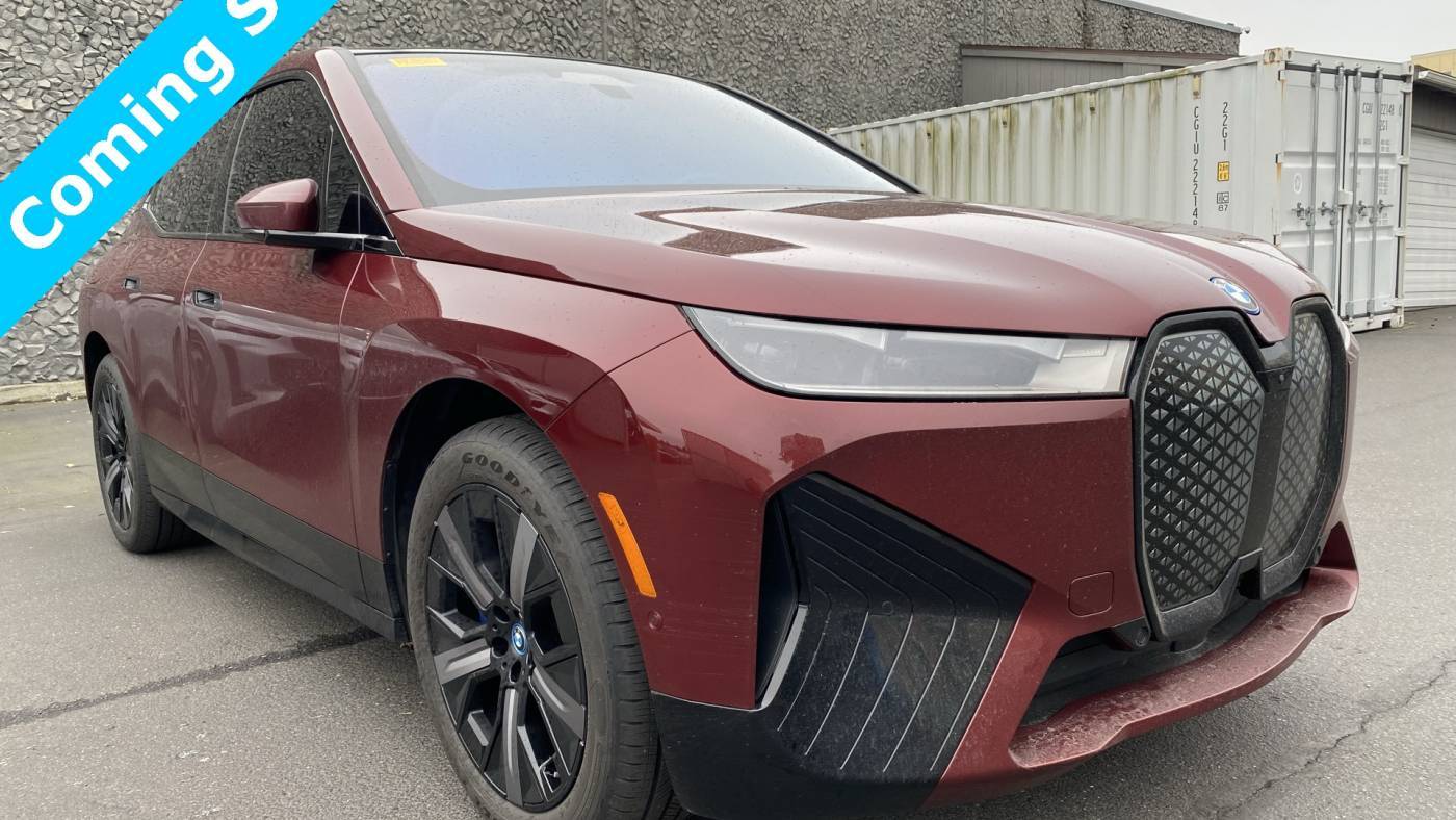 2025 BMW iX xDrive50 — SUV — 13,838 mi — Seattle, WA