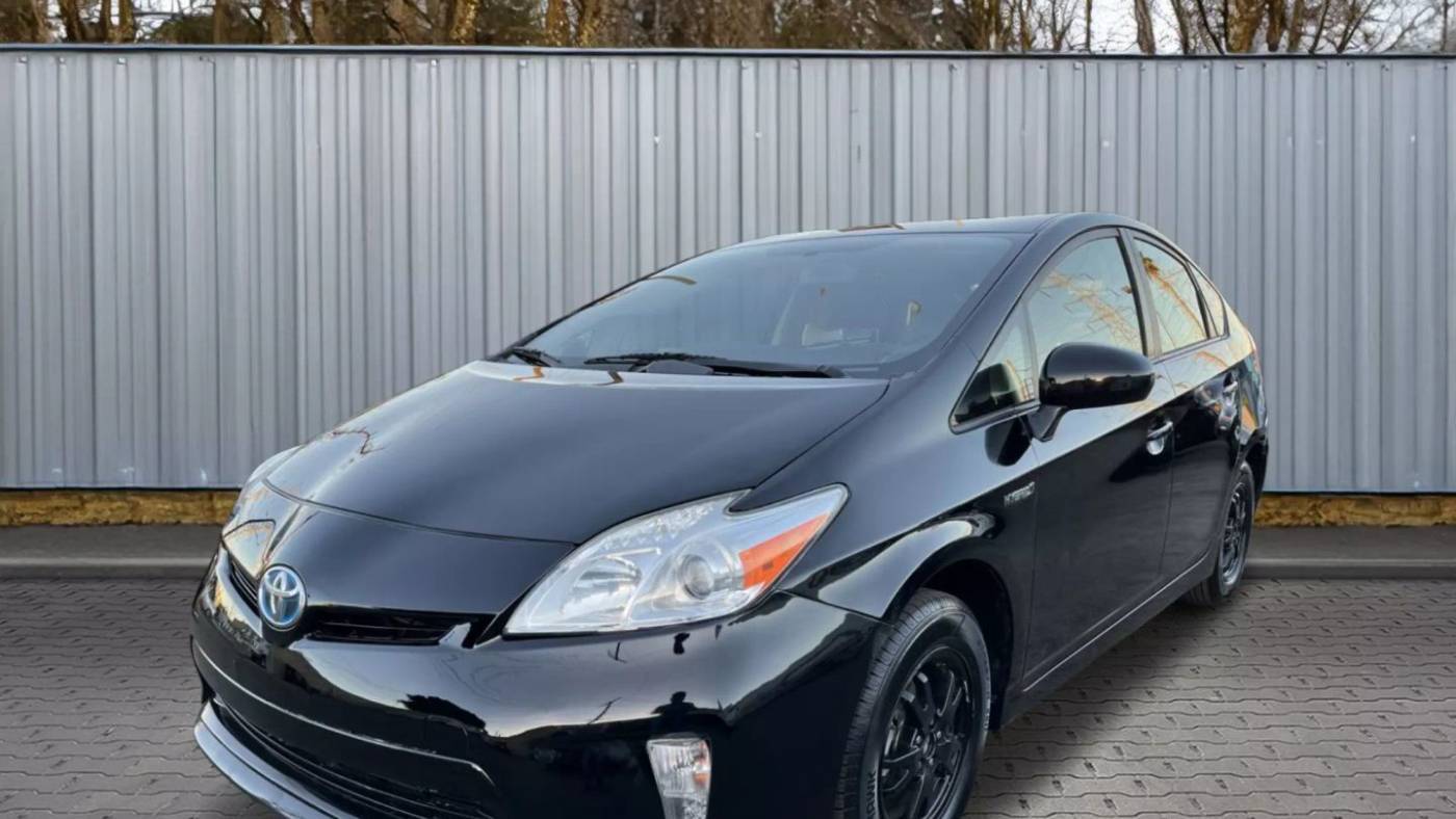 2013 Toyota Prius Three — Sedan — 105,448 mi — North Hollywood, CA