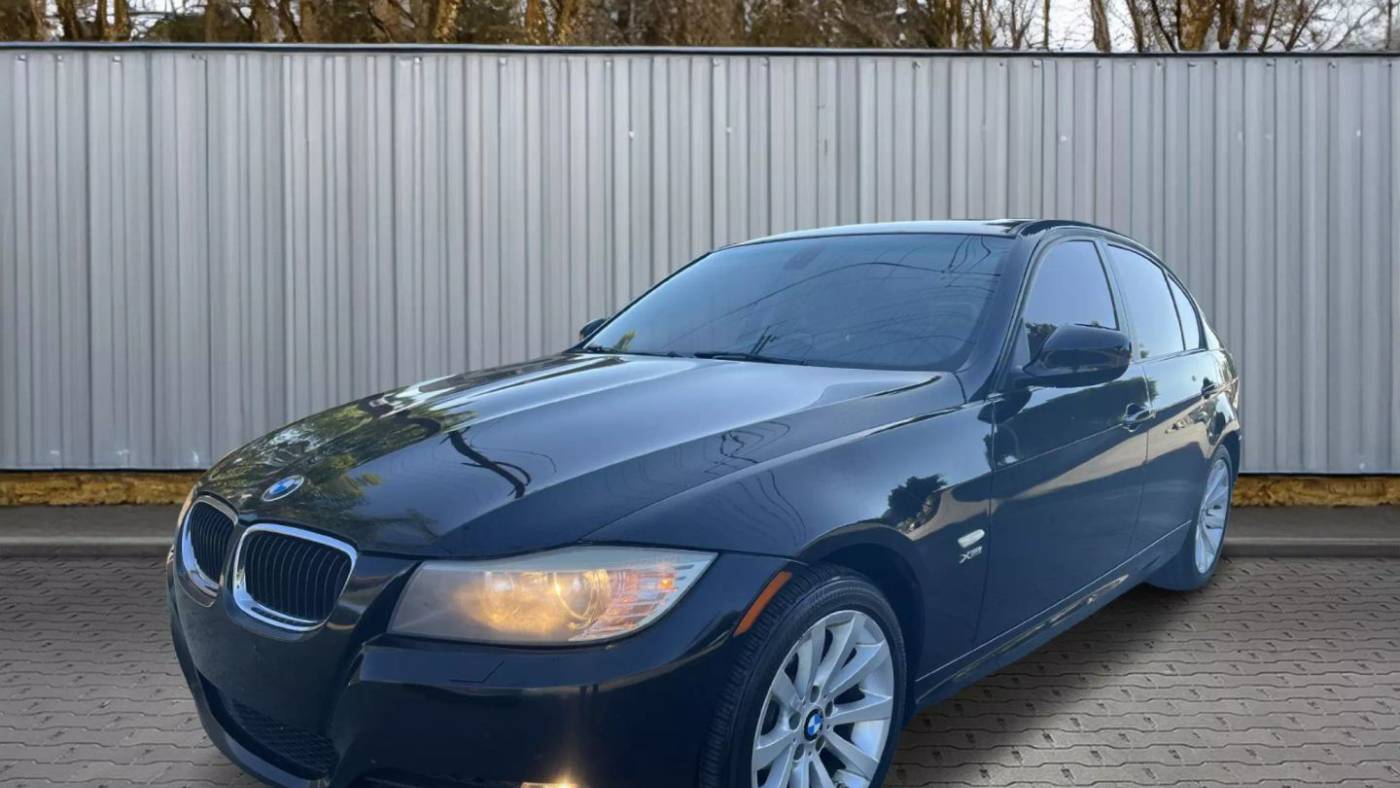 2011 BMW 3 Series 328i — Sedan — 126,306 mi — North Hollywood, CA