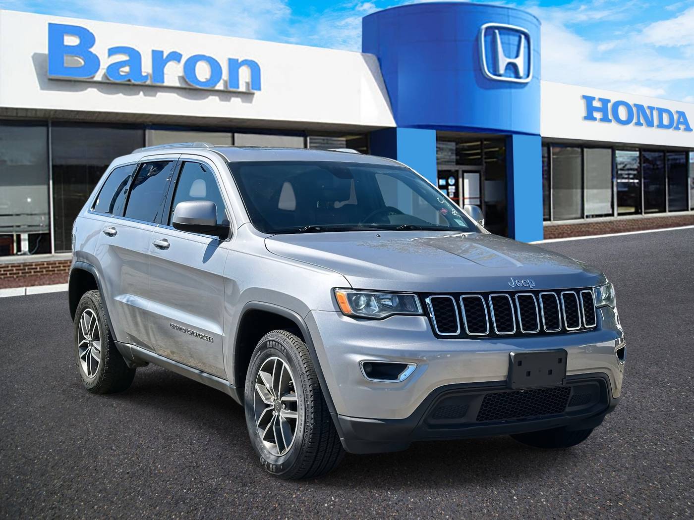 2020 Jeep Grand Cherokee Laredo E — SUV — 69,444 mi — Patchogue, NY