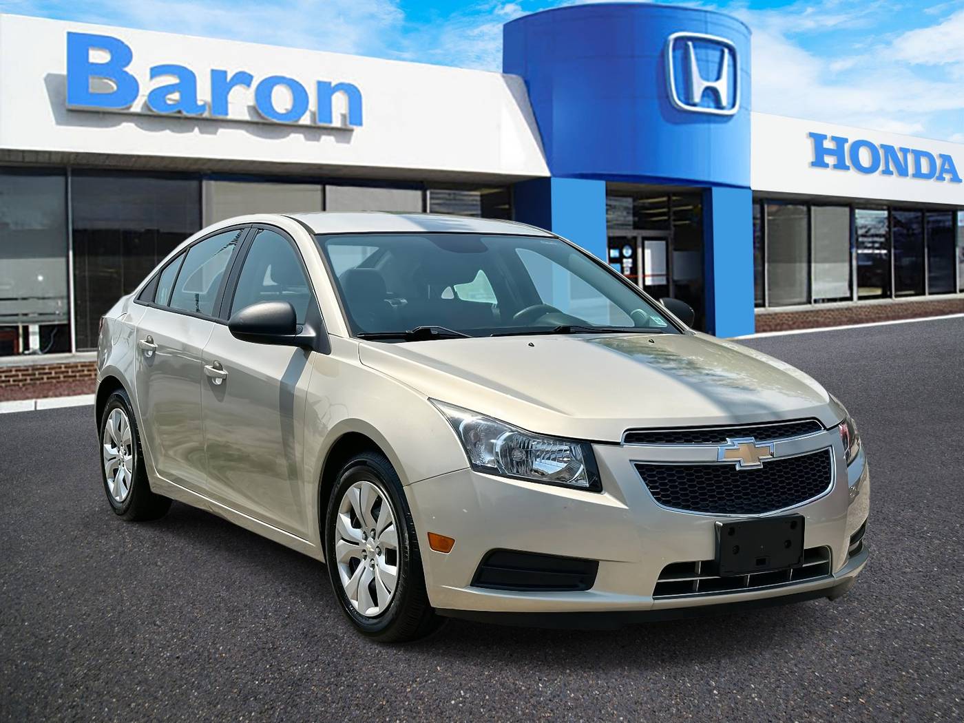 2013 Chevrolet Cruze LS — Sedan — 20,713 mi — Patchogue, NY