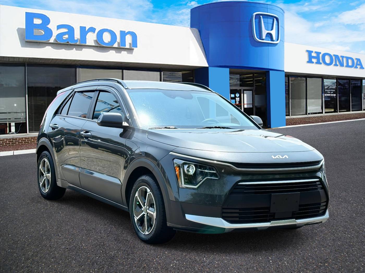 2023 Kia Niro Hybrid EX — SUV — 46,347 mi — Patchogue, NY