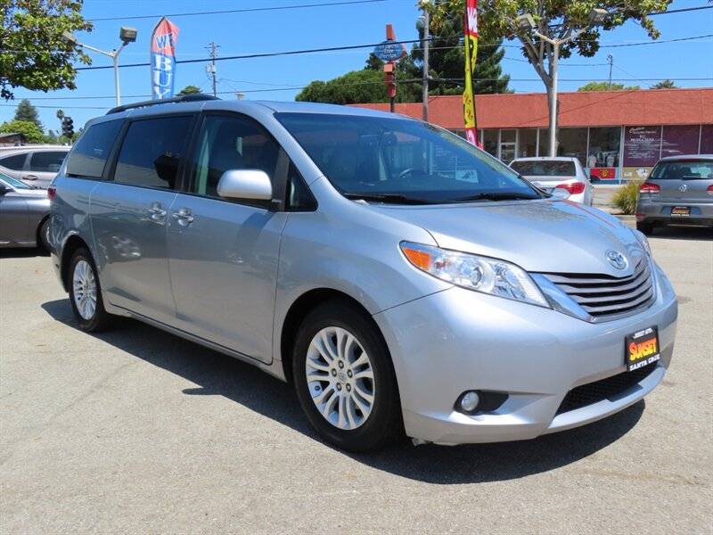 2016 Toyota Sienna XLE — Minivan — 119,672 mi — Santa Cruz, CA
