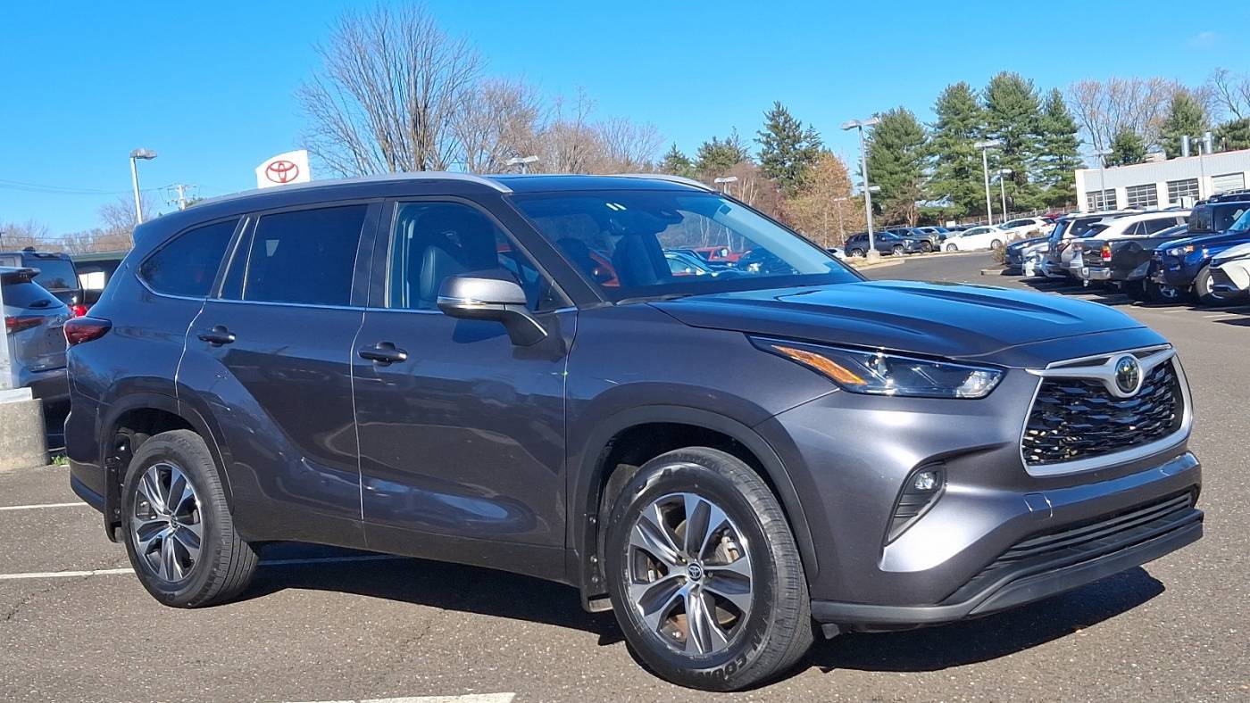 2023 Toyota Highlander XLE — SUV — 24,095 mi — Trevose, PA