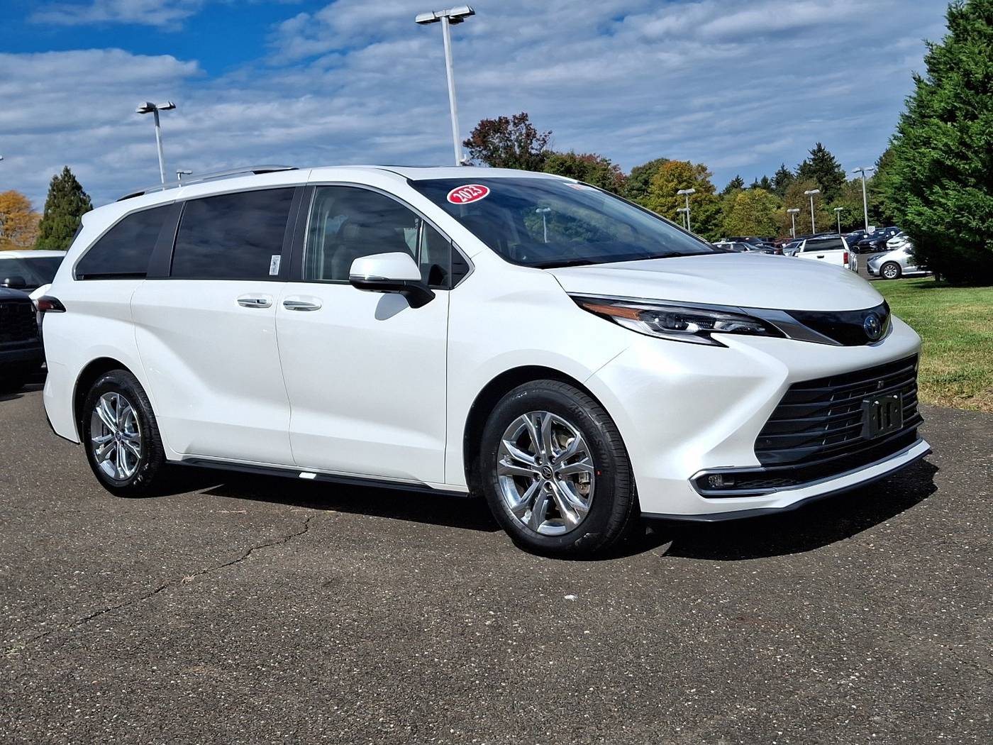 2023 Toyota Sienna Platinum — Minivan — 35,793 mi — Trevose, PA
