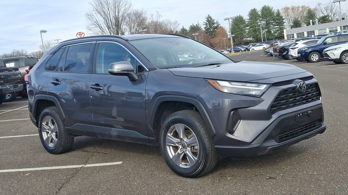 2022 Toyota RAV4 XLE — SUV — 43,800 mi — Trevose, PA