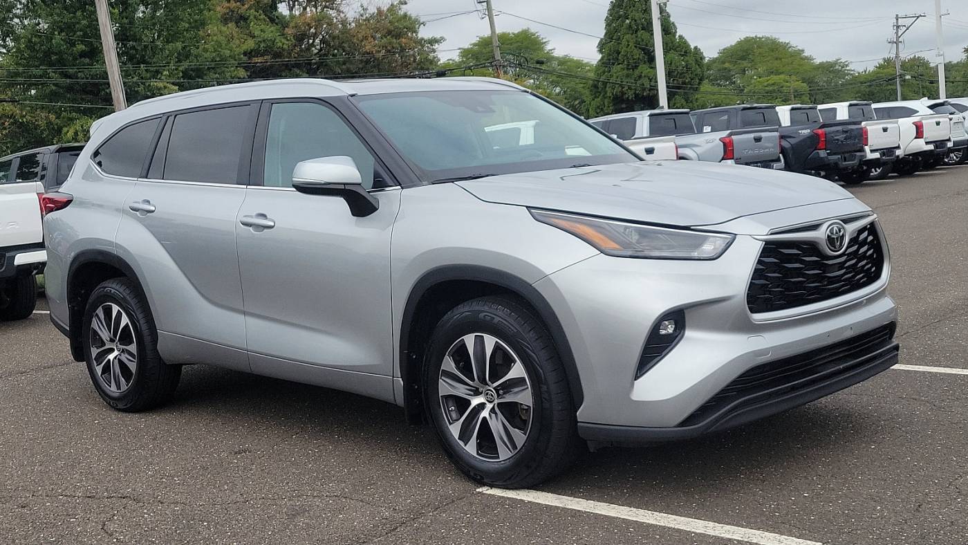 Used 2023 Toyota Highlander for Sale in Waterford Works, NJ (with