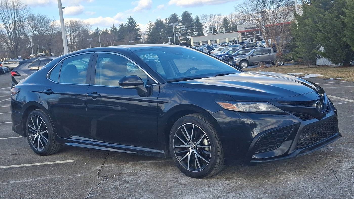 2022 Toyota Camry SE — Sedan — 63,038 mi — Trevose, PA