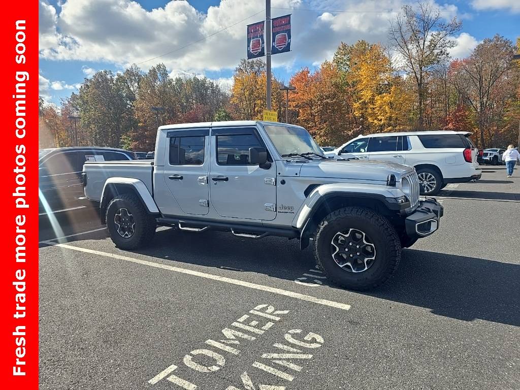 2022 Jeep Gladiator Overland — Pickup Truck — 26,934 mi — Quakertown, PA