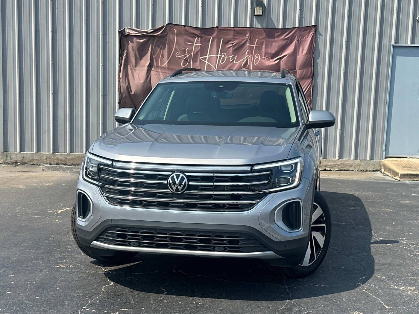 2024 Volkswagen Atlas SE with Technology — SUV — 7,560 mi — Houston, TX