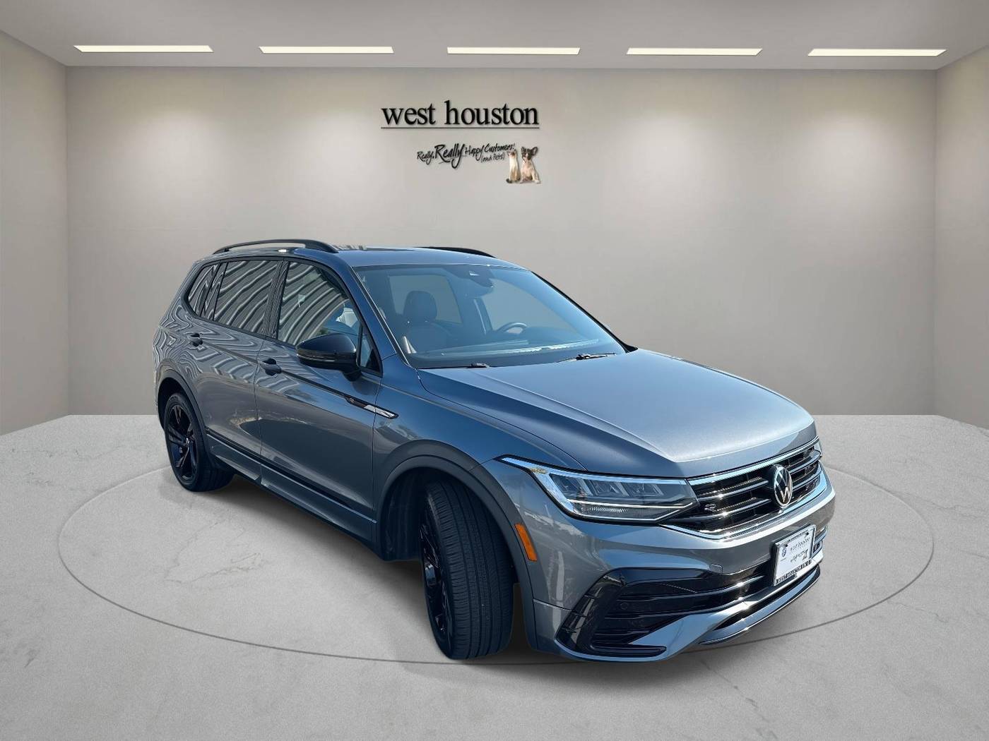 2023 Volkswagen Tiguan SE R-Line Black — SUV — 41,191 mi — Houston, TX