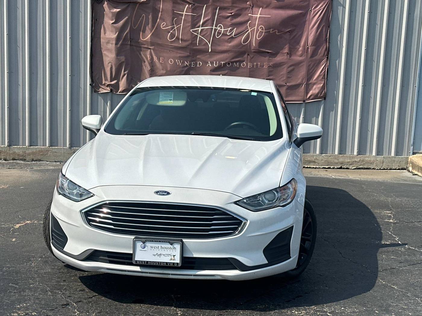 2020 Ford Fusion SE — Sedan — 70,260 mi — Houston, TX