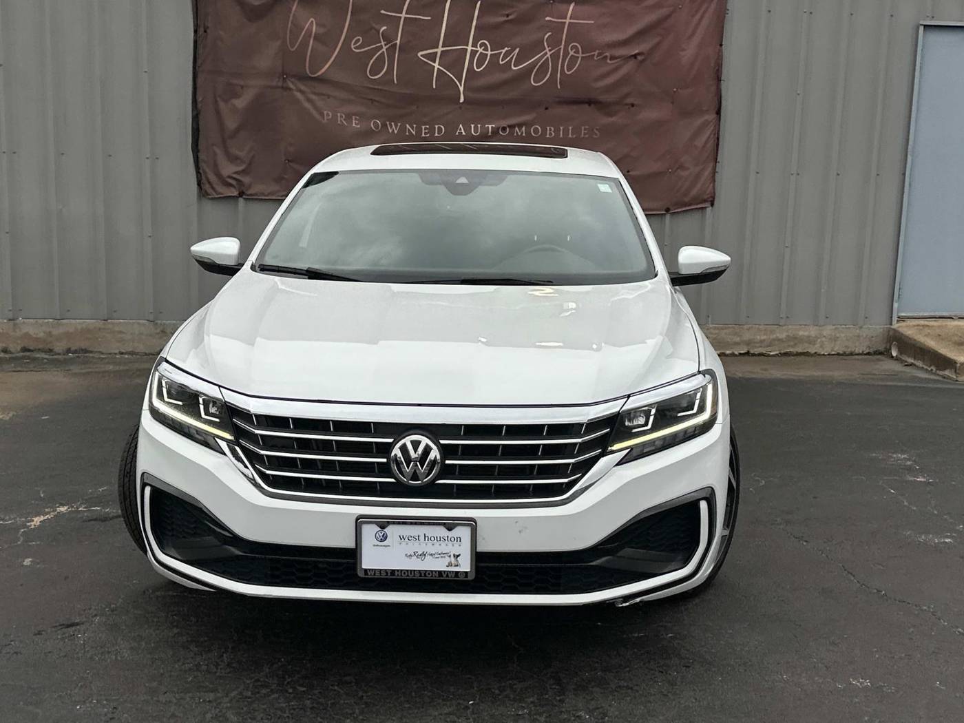 2022 Volkswagen Passat R-Line — Sedan — 23,049 mi — Houston, TX