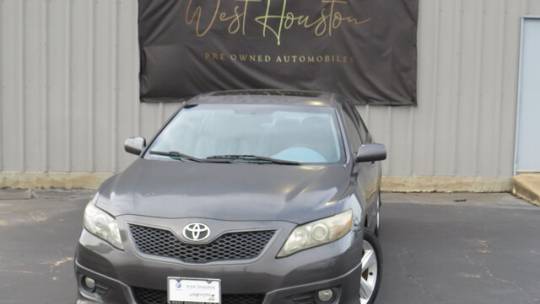 2011 Toyota Camry SE V6 — Sedan — 213,123 mi — Houston, TX