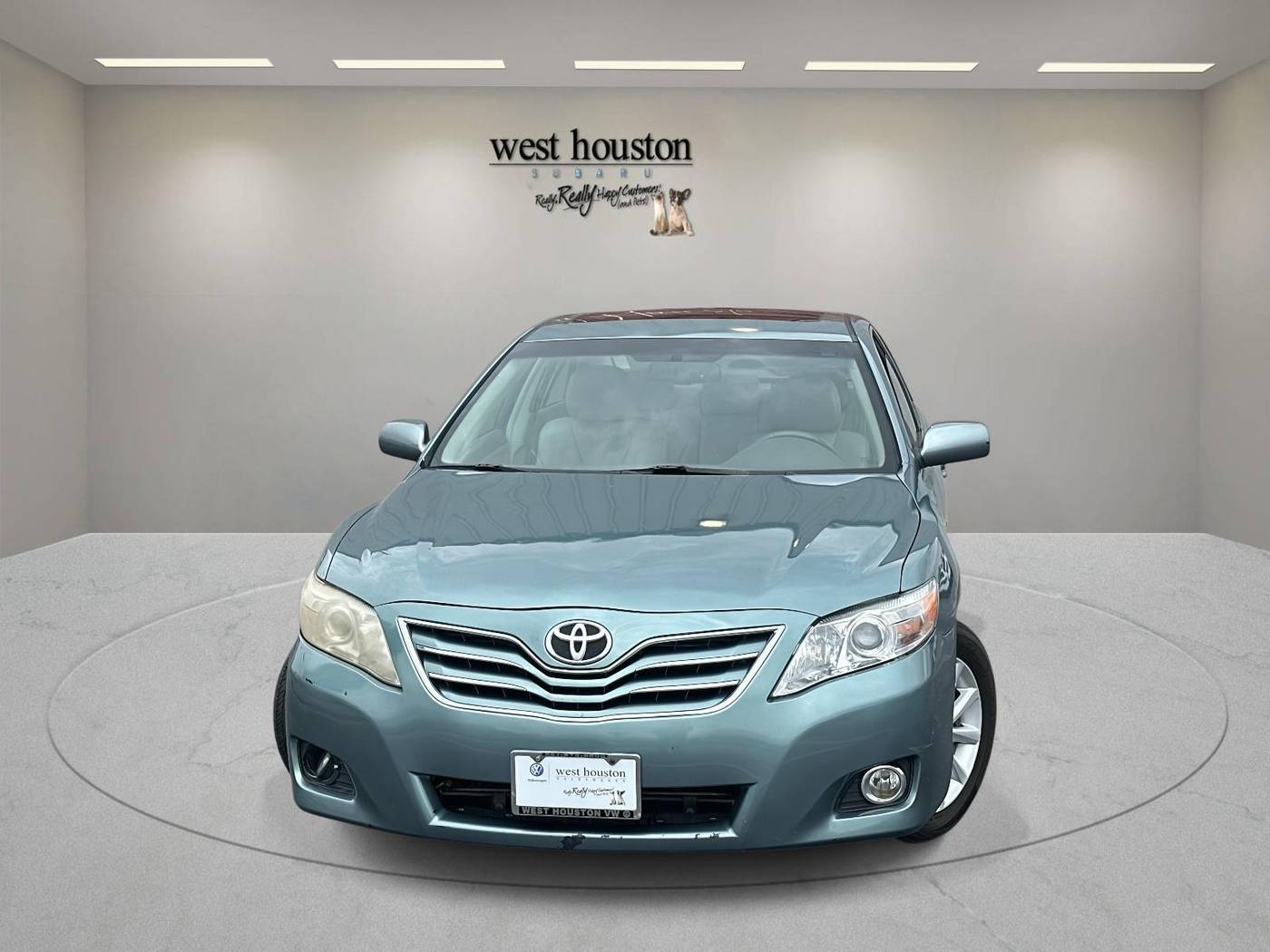 2011 Toyota Camry XLE V6 — Sedan — 181,686 mi — Houston, TX