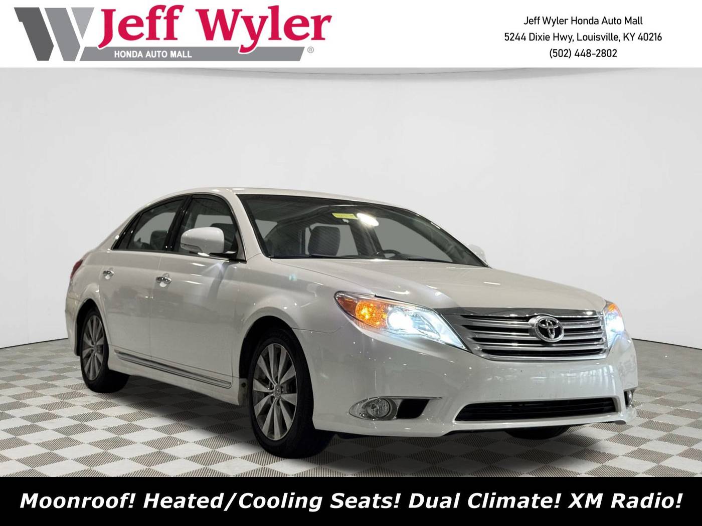 2011 Toyota Avalon Limited — Sedan — 125,725 mi — Louisville, KY