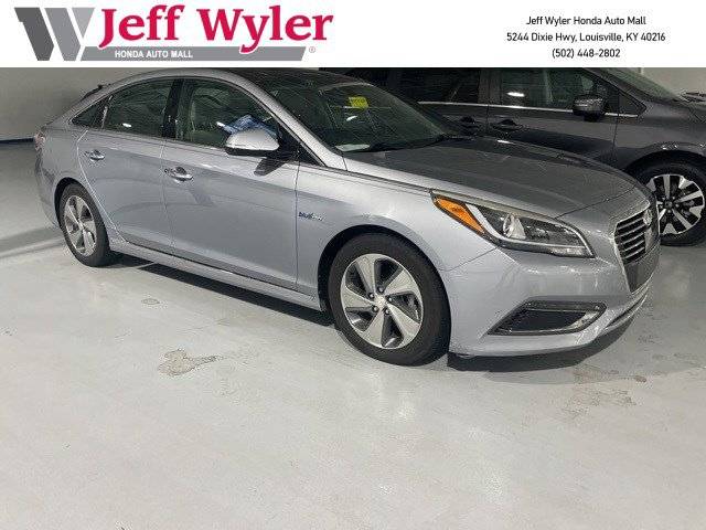 2016 Hyundai Sonata Hybrid Limited — Sedan — 121,319 mi — Louisville, KY