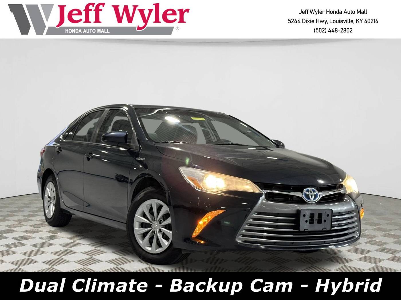 2017 Toyota Camry Hybrid LE — Sedan — 132,892 mi — Louisville, KY