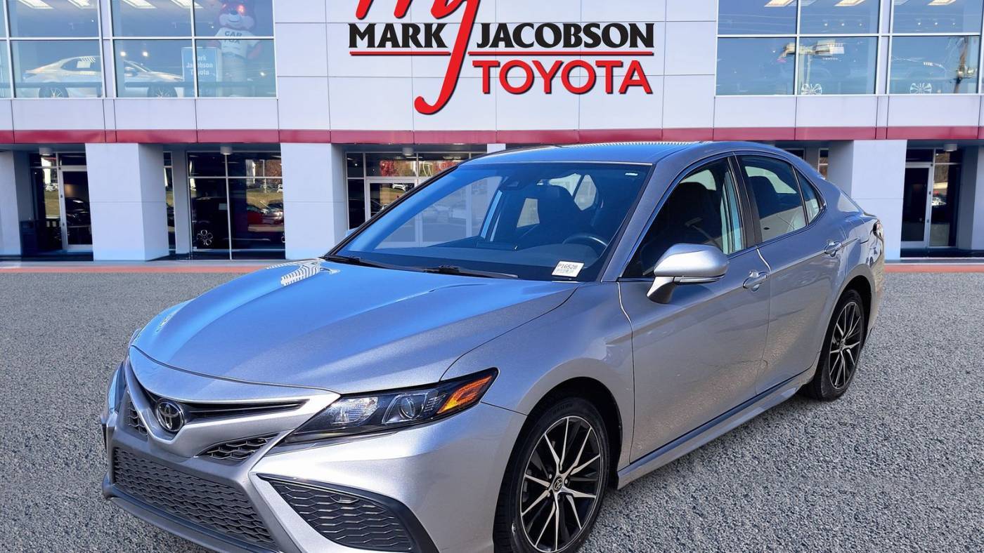 2022 Toyota Camry SE — Sedan — 60,594 mi — Durham, NC