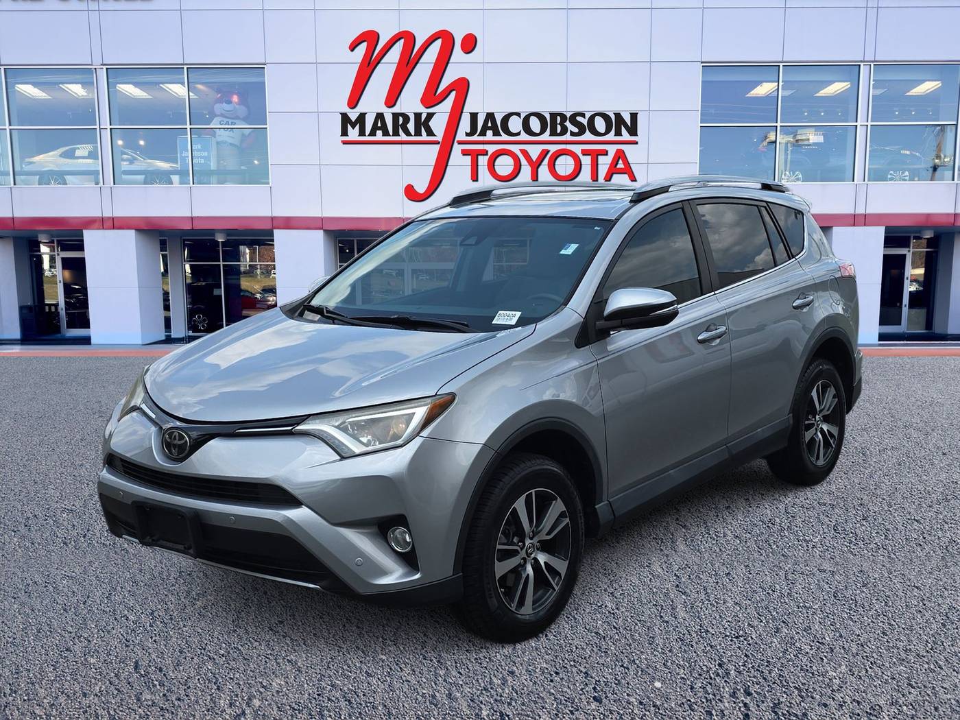 2017 Toyota RAV4 XLE — SUV — 37,157 mi — Durham, NC