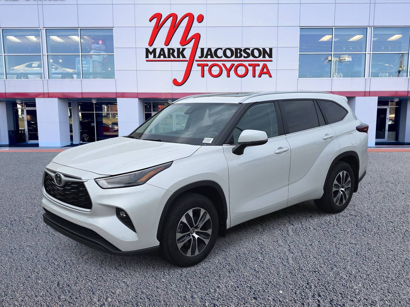 2024 Toyota Highlander LE — SUV — 14,726 mi — Durham, NC