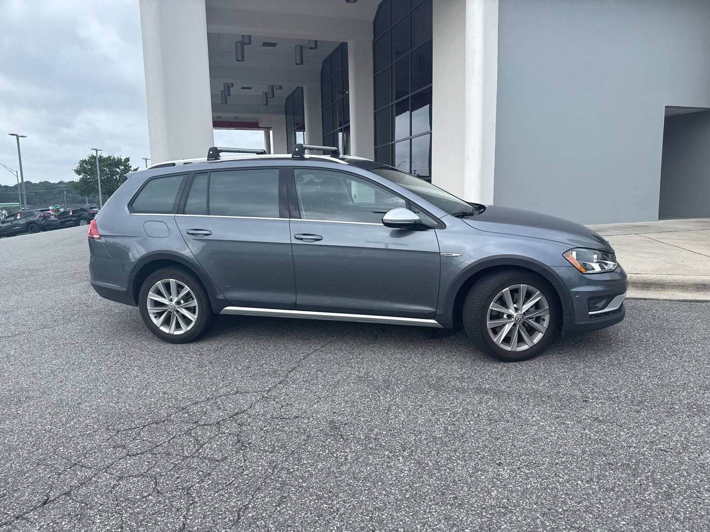 2017 Volkswagen Golf Alltrack SE — Wagon — 60,308 mi — Durham, NC
