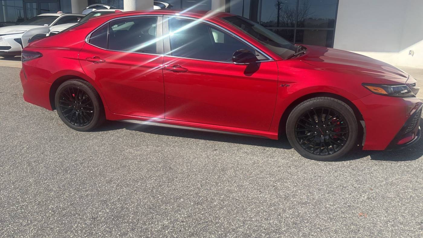 2022 Toyota Camry SE — Sedan — 9,775 mi — Durham, NC