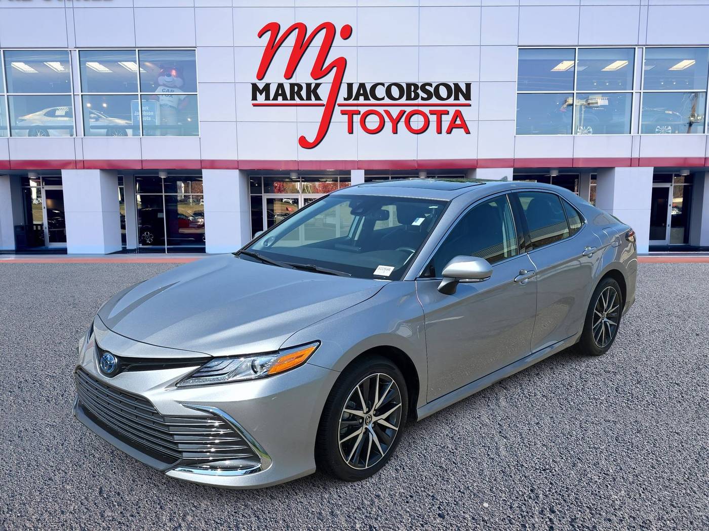 2022 Toyota Camry Hybrid XLE — Sedan — 25,687 mi — Durham, NC