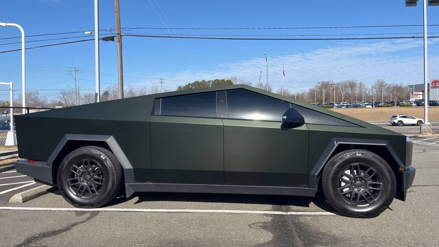 2024 Tesla Cybertruck Cyberbeast — Pickup Truck — 4,385 mi — Durham, NC