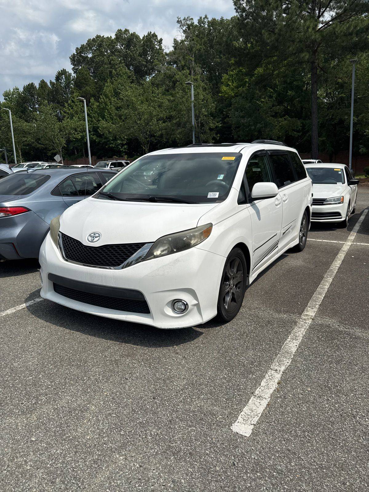 2011 Toyota Sienna SE — Minivan — 151,766 mi — Durham, NC