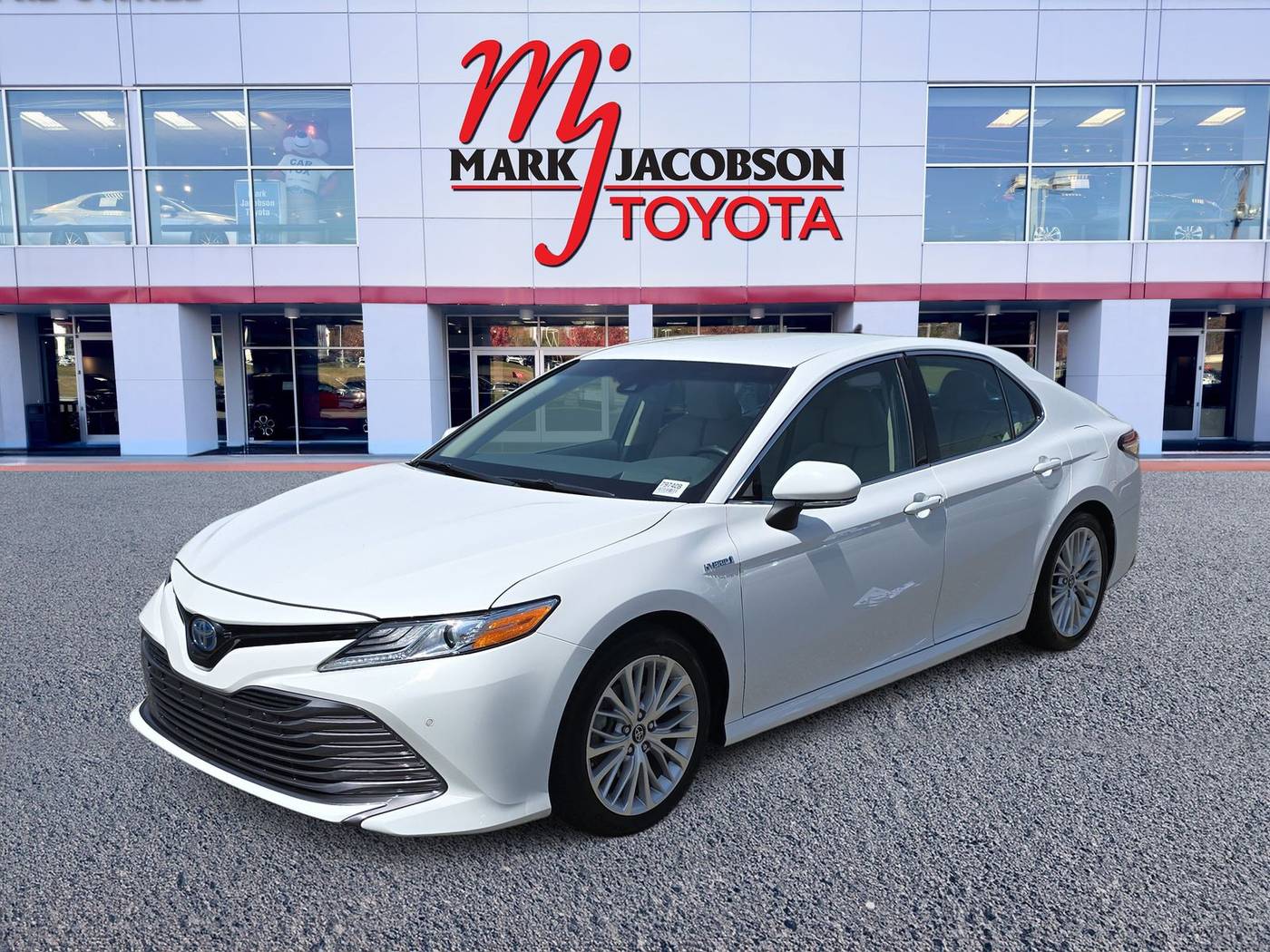 2018 Toyota Camry Hybrid XLE — Sedan — 48,034 mi — Durham, NC