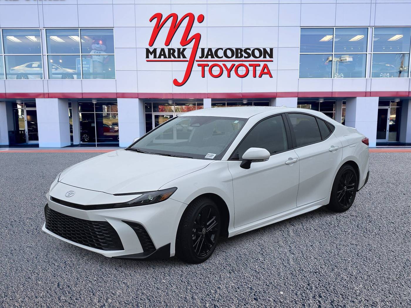 2025 Toyota Camry SE — Sedan — 5,817 mi — Durham, NC