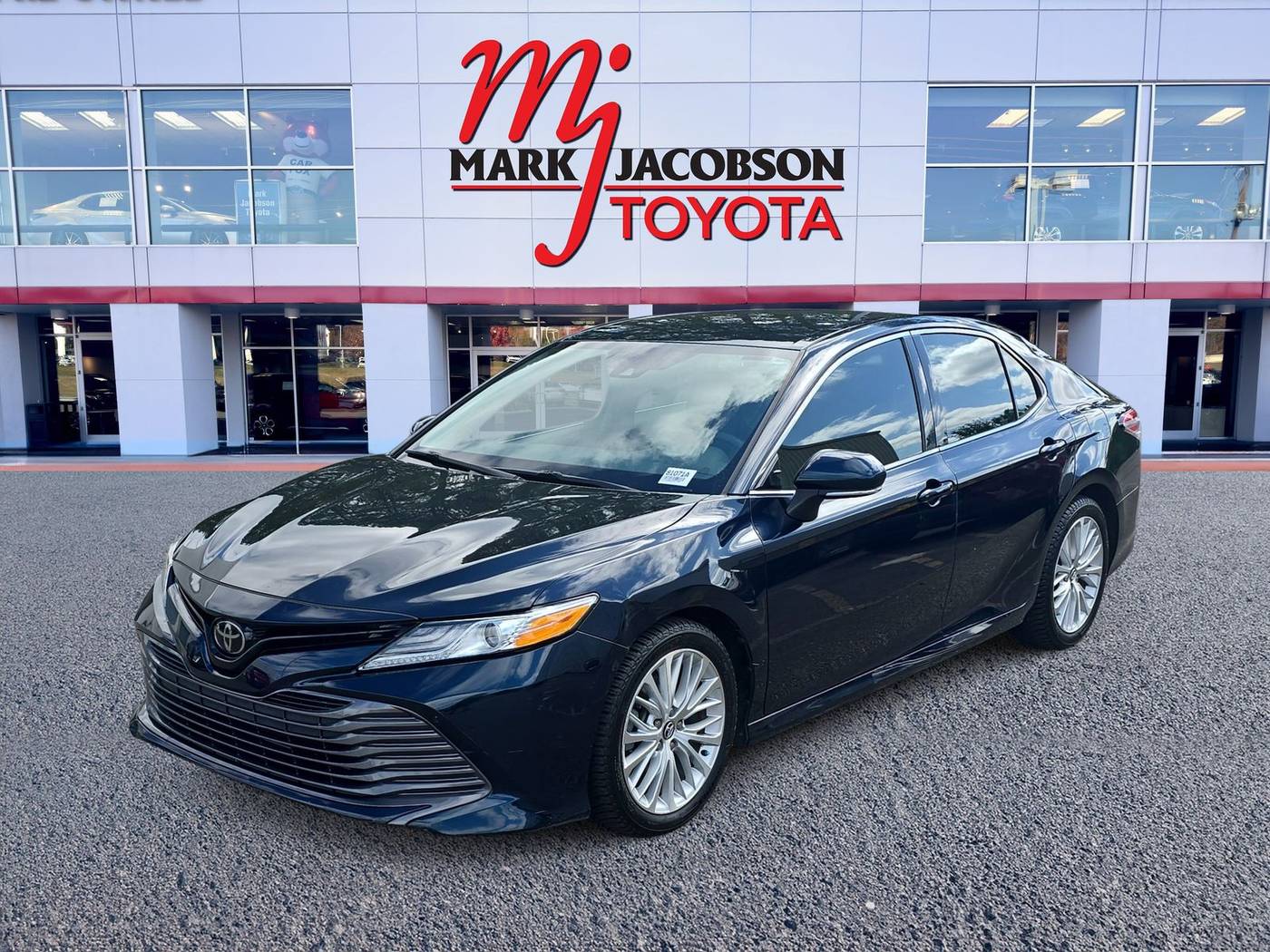 2020 Toyota Camry XLE — Sedan — 70,840 mi — Durham, NC