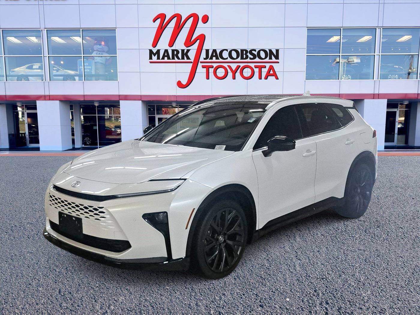 2025 Toyota Crown Signia Limited — SUV — 1,186 mi — Durham, NC