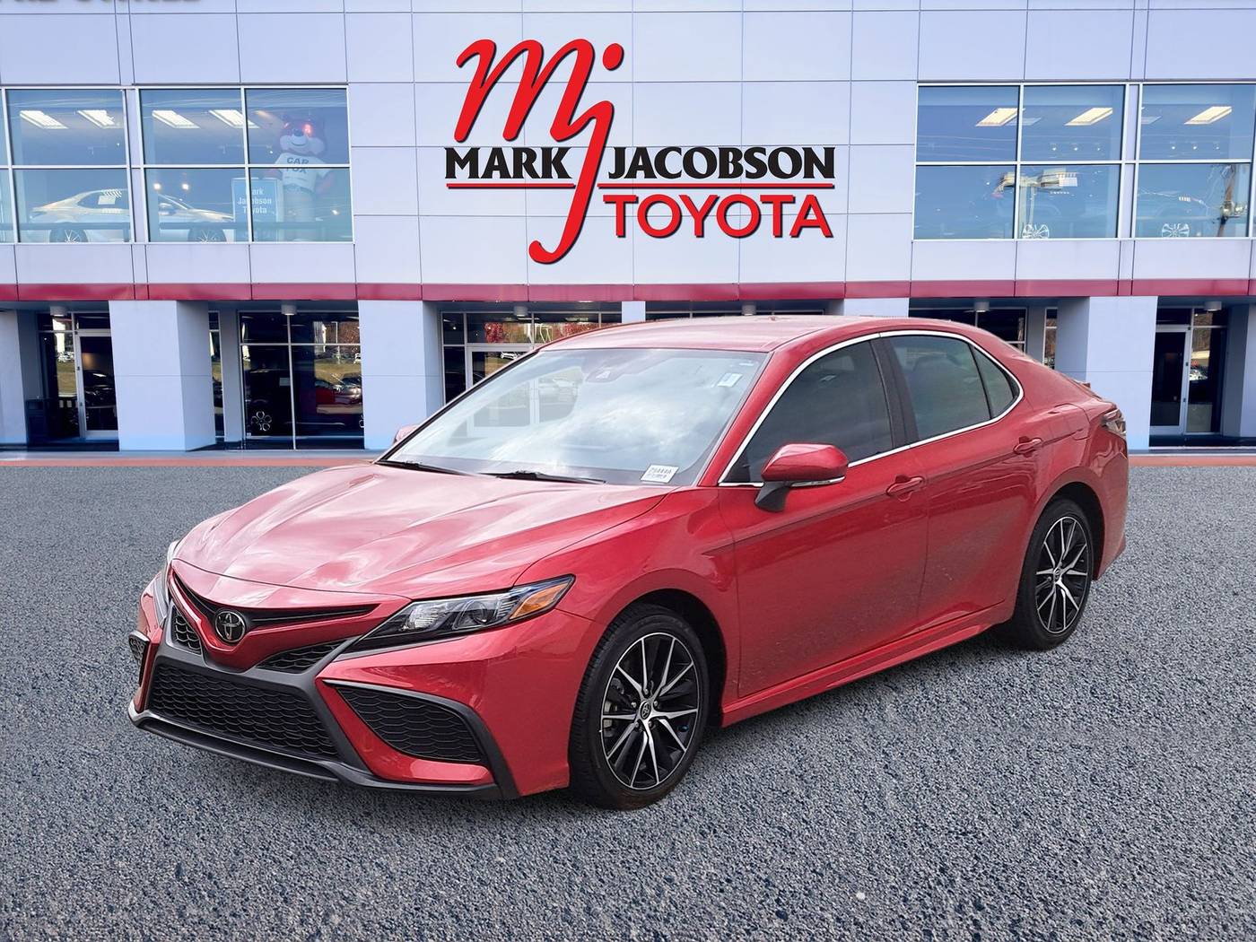 2023 Toyota Camry SE — Sedan — 19,418 mi — Durham, NC